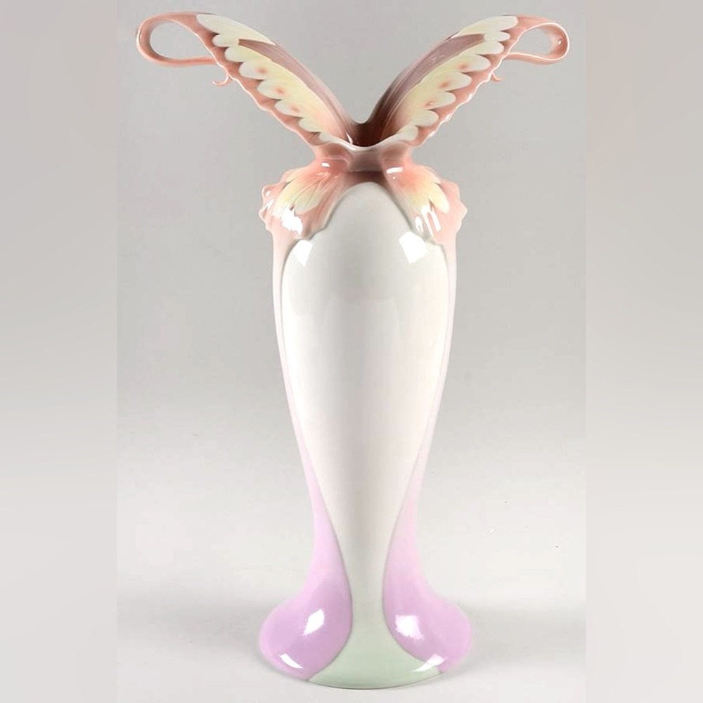 Rare Papillon-Butterfly Vase by Franz Collection still in box.